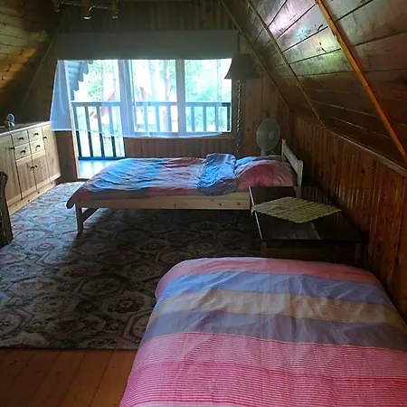 Letniskowy 山林小屋 Woryty